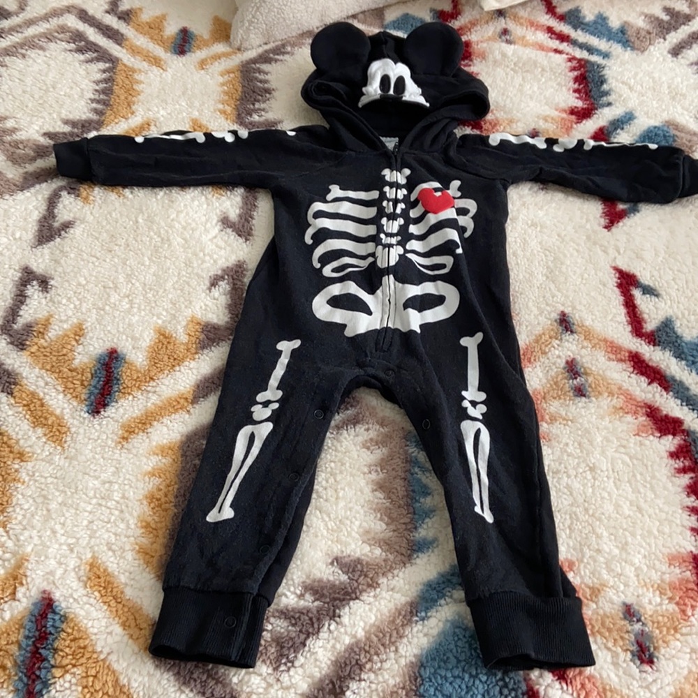 Disney store Mickey Mouse Skeleton onesie-romper-costume Glow in the dark